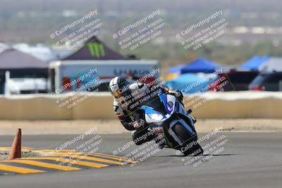 media/Oct-09-2022-SoCal Trackdays (Sun) [[95640aeeb6]]/Turn 2 (1110am)/